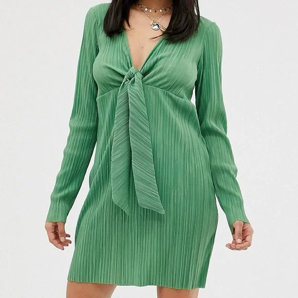 green plisse dress Green Plisse Halter Back Tie Maternity Maxi Dress – PinkBlush